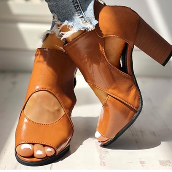 Cut out peep toe chunky heels - Picture 4 of 4